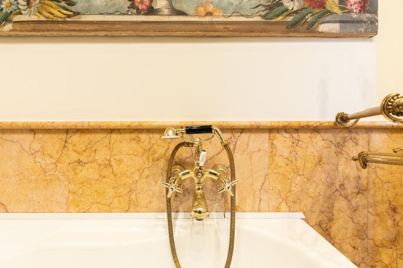 Klimt - Jacuzzi 5 Star - Luxury Design Apartment Milaan Buitenkant foto
