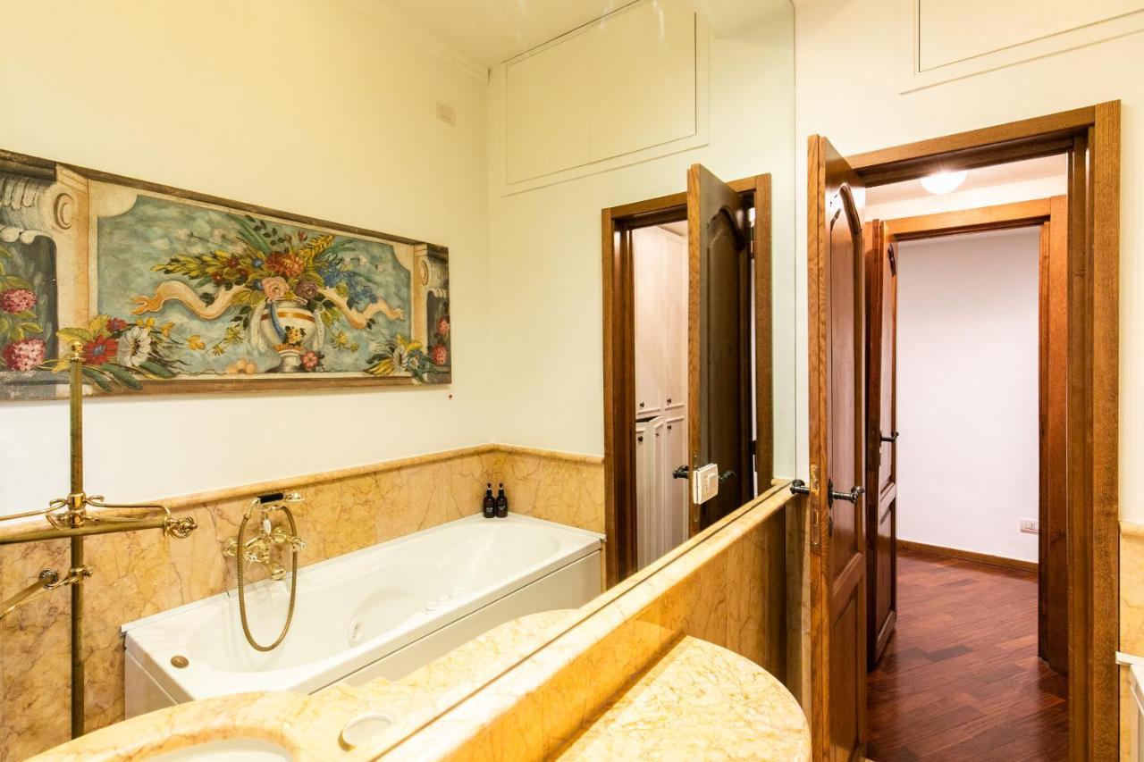 Klimt - Jacuzzi 5 Star - Luxury Design Apartment Milaan Buitenkant foto